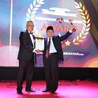 ketua-fraksi-pks-dpr-jazuli-juwaini-raih-3-penghargaan-tpa-2019