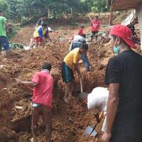 petugas-masih-mencari-3-korban-banjir-dan-longsor-di-manggarai-barat