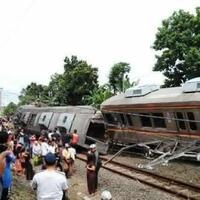 tiang-listrik-timpa-krl-di-kebon-pedes-pln-pastikan-tidak-ada-pemadaman-listrik