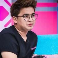 billy-syahputra-pilih-main-bola-saat-dikabarkan-putus-dari-hilda-vitria