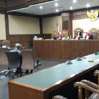 jaksa-tuntut-tamin-sukardi-7-tahun-penjara