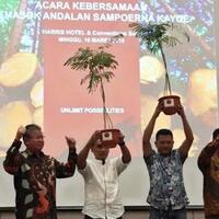 tahun-2019-sampoerna-kayoe-targetkan-sebar-3-juta-bibit-pohon-di-penjuru-indonesia
