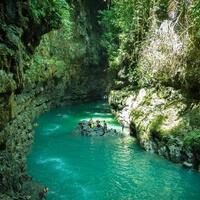 mengintip-nuansa-alami-cukang-taneuh-di-pangandaran-green-canyon-nya-indonesia