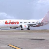 buntut-737-max-8-dilarang-terbang-harga-saham-boeing-melorot