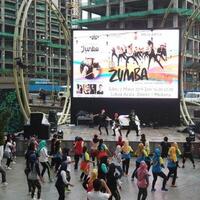 peduli-kebugaran-warga-meikarta-gelar-rutin-olahraga-zumba-di-district-1