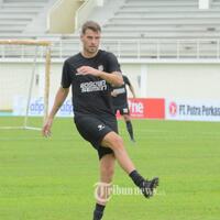 wiljan-pluim-bicara-blak-blakan-soal-problematika-sepakbola-indonesia