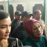 jpu-pertanyakan-surat-dakwaan-ratna-sarumpaet