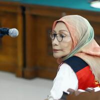 di-balik-jeruji-ratna-sarumpaet-ngaku-tulis-buku-tentang-bangsa