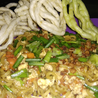 murah-meriah-dan-enak-makanan-ala-anak-kos-kosan