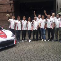 rio-haryanto-dan-sabrina-sameh-menjadi-sosok-baru-di-toyota-team-indonesia