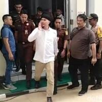 minta-keringanan-jadwal-sidang-dhani-kasihani-saya-majelis-hakim