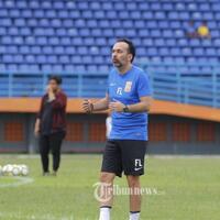 pelatih-borneo-fc-tak-bisa-tidur-pikirkan-laga-kontra-madura-united