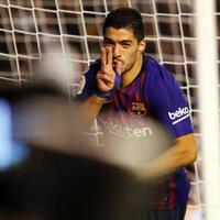 video---aksi-nutmeg-luis-suarez-bikin-bek-olympique-lyon-mati-kutu