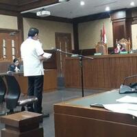 lucas-bilang-dirinya-pantas-dibebaskan-sebut-nama-dina-dan-jimmy