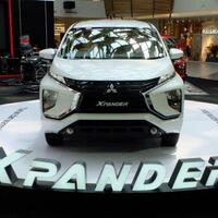 di-tengah-maraknya-jual-beli-online-mitsubishi-tetap-kembangkan-diler-konvensional