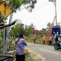 angin-kecang-di-sleman-kemarin-ternyata-akibatkan-13-orang-luka-luka