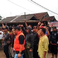 tumpukan-sampah-menggunung-di-mana-mana-pemkab-bekasi-akan-buka-paksa-tpa-burangkeng