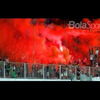 laga-persija-vs-pss-sleman-dijaga-1000-aparat-keamanan