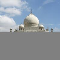 12-negara-dengan-larangan-yang-tak-biasa-dan-harus-dipatuhi-para-turis