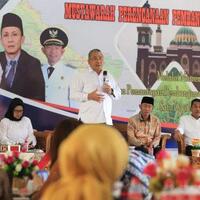 eko-putro-sandjojo-puji-musrenbang-kabupaten-lebong-demokratis