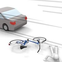 pengendara-ojek-online-dan-penumpangnya-jadi-korban-tabrak-lari