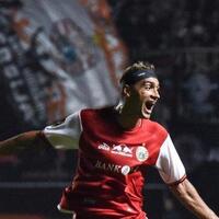 daftar-top-scorer-piala-presiden-2019---melvin-platje-diganggu-oleh-bruno-matos