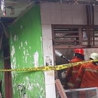 kebakaran-di-krukut-jakarta-barat-enam-orang-warga-terluka