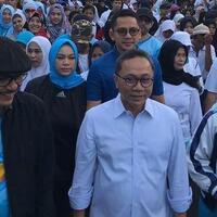 zulkifli-hasan-pimpin-gerak-jalan-ribuan-orang-di-condet