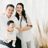 sejak-punya-anak-perhatian-bobby-nasution-pada-kahiyang-ayu-berbeda