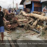 update-banjir-sentani-50-orang-meninggal-2-pesawat-terbang-rusak