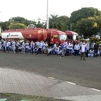dalih-massa-aksi-bajak-mobil-tangki-tak-puas-pada-pertamina