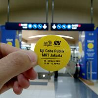 mrt-jakarta-sudah-diuji-coba-ke-depannya-aku-berharap