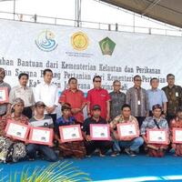 kementan-beri-bantuan-alsintan-senilai-rp-650-juta-ke-petani-jembrana-bali