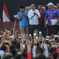 jokowi-kisahkan-saat-ayahnya-menjadi-sopir-truk-untuk-membayar-biaya-sekolah