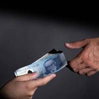 pemungut-iuran-keamanan-sopir-truk-yang-masuk-ke-pasar-johar-relokasi-majt-ditangkap