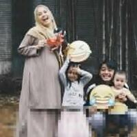 tinggalkan-anak-anaknya-9-hari-ricky-harun-ajarkan-pengertian-umrah-sejak-dini