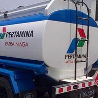 polisi-amankan-mobil-tangki-pertamina-yang-dibajak-pendemo