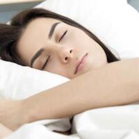 jarang-ganti-sarung-bantal-bisa-picu-masalah-pada-kulit-wajah