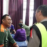 20-warga-desa-slangit-diduga-keracunan-usai-makan-pindang-ikan