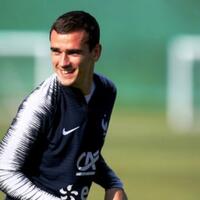 fans-barcelona-kompak-menolak-griezmann