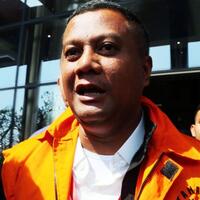 kpk-periksa-maraton-16-saksi-kasus-tppu-bupati-nonaktif-mojokerto