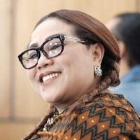 foto-masa-muda-nunung-disebut-andre-taulany-mirip-dian-piesesha