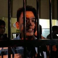 pria-yang-viral-mengaku-petani-bawang-menangis-di-hadapan-sandiaga-uno-kini-ditahan