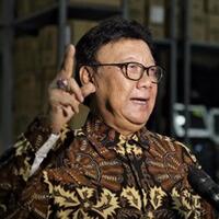 mendagri-minta-para-camat-tak-angkat-satu-atau-dua-jari