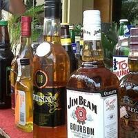 sebanyak-555-botol-miras-disita-satpol-pp-kota-depok