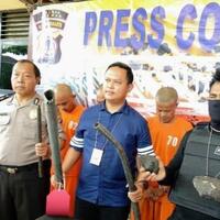 empat-pelaku-perusak-bus-antar-jaya-dibekuk-terancam-hukuman-5-tahun-6-bulan