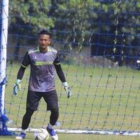 persebaya-surabaya-siapkan-abdul-rohim-jika-adu-penalti-lawan-ps-tira-persikabo