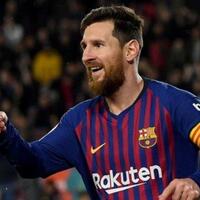 dimitar-berbatov-sebut-satu-nama-pemain-barcelona-yang-setara-dengan-lionel-messi