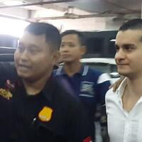 steve-emmanuel-tak-terima-dituntut-penjara-seumur-hidup