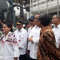 warga-sambut-jokowi-dengan-nyanyian-ketika-hendak-naik-mrt-di-stasiun-bundaran-hi